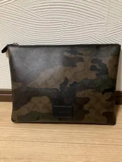 COACH カモフラージュ レザー クラッチバッグ