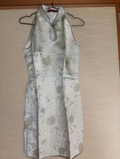 チャイナドレス