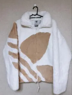 adidas アディダス　ファートラックジャケット