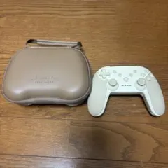 3coins ワイヤレスコントローラー　アイボリー　コントローラケース