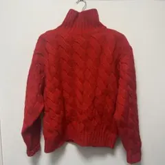 【新品未使用】エイチ 赤 ケーブルニット