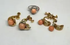 11058天然珊瑚のイヤリング と リングの三点セット