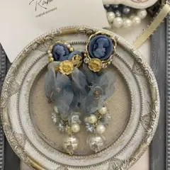 アンティークボタン　カメオ　オーガンジーリボン　ピアス　イヤリング