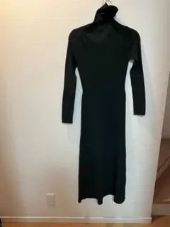 ザラ ダークグリーン タートルネックワンピース