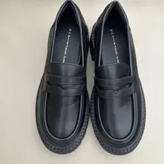 新品・未使用　ローファー　カジュアル　22cm 黒　厚底