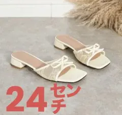 サンダル　低ヒール　オフホワイトのサムネイル