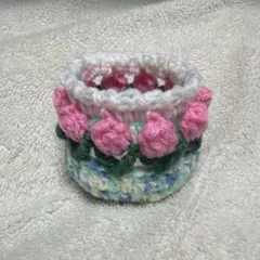 ハンドメイド　編み物　小物入れ　ポーチ　かぎ針編み　チューリップモチーフ