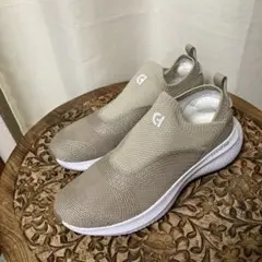 COLE HAAN ZERØGRAND ベージュ スニーカー　25.5