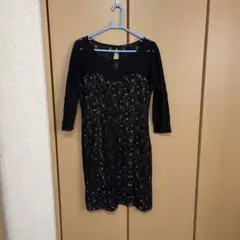 GUESS ブラックレースワンピースのサムネイル