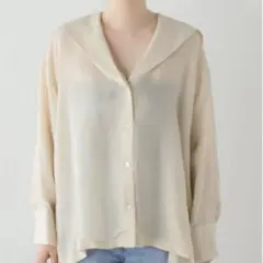 セーラーカラーブラウス