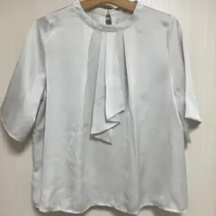 ハニーズ　ベージュ　ブラウス 五分袖 ドット柄