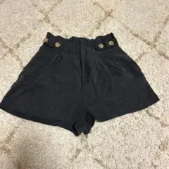 ZARA ハイウエストショートパンツ 黒