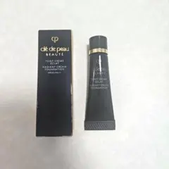 クレドポーポーテ タンクレームエクラn オークル10 ファンデーション3g