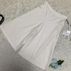 新品未使用　組曲　クミキョク　ガウチョパンツ　アイボリー　オンワード樫山　2 M