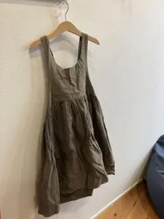 オリーブグリーン ワンピース　HOWDY DOODYS 130サイズ