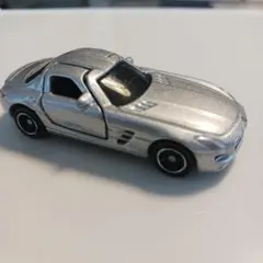 トミカ メルセデスベンツ SLS AMG シルバー