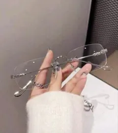 シルバーメタルフレーム メガネ