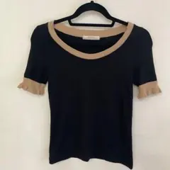 1/2 Un-Demi 黒とベージュ Tシャツのサムネイル