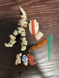 ガンダム　ミニVコマンドガンダム　プラスチック製　レッド　当時物　レトロ　レア ガンダム ミニVコマンドガンダム プラスチック製 レッド 当時物 レトロ
