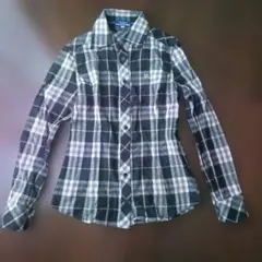 【バーバリーブルーレーベル】長袖シャツ ノバチェック ホースロゴ 刺繍 黒 36