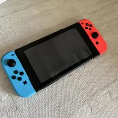 Nintendo Switch本体　ケース付き