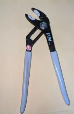 Item thumbnail for item 4644eb37-2135-433d-a476-22fcdc361cbf