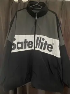 Satellite ナイロンジャケット 春服
