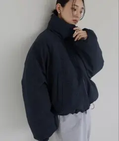 hellam ヘラム パディングショートダウンジャケット ストライプ ネイビー