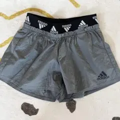 adidas ナイロンショートパンツ　120