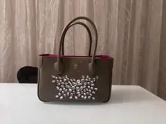 Item thumbnail for item 95b0e34c-b568-48a5-856c-4c095e5a1935