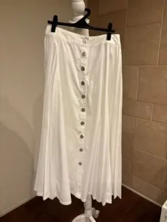 INGEBORG ホワイト プリーツ ロングスカートのサムネイル
