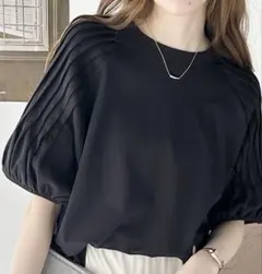 *Classical Elf* 袖山タックラグラン半袖Tシャツ　ブラック　M