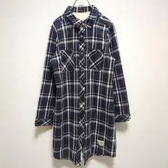 E1819 チェック柄　シャツジャケット　裏起毛　あったかい　ネイビー　ロング丈