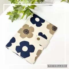 モダンフラワー　ネイビーグレージュ　お薬手帳　母子手帳　通帳ケース　マルチケース