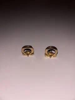 Ferragamo ガンチーニゴールドイヤリングのサムネイル