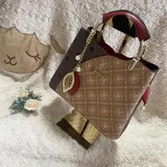 2way ショルダーバッグ　ハンドバッグ　総柄　スカーフ　チャーム