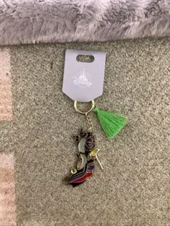 ①マレフィセント　キーホルダー・キーチェーン　ステンドグラス風　ハイヒール