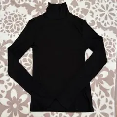 美品　GU ウォームリブタートルネックT Mサイズ