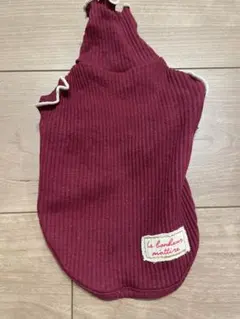 フリル付きバーガンディ犬服