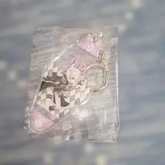 いれいす　キーホルダー 初兎