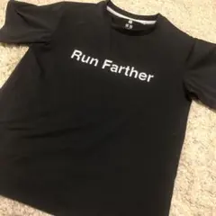 UNIQLO ブラック Tシャツ 140サイズ　軽量　速乾