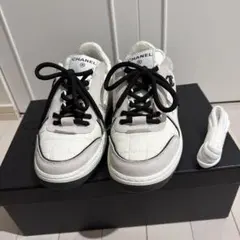 CHANEL キルティングスニーカー　37のサムネイル