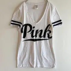 PINK ✨M 半袖Tシャツ 白　Vネック　ロゴ入り　袖口にライン入り