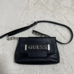 GUESS ロゴ入りブラックバッグのサムネイル
