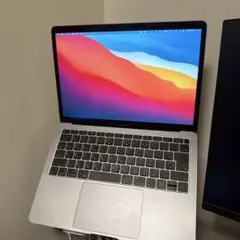 Apple MacBook Air 13.3インチ シルバー 2018モデル