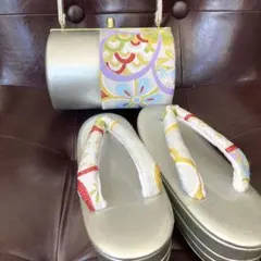 未使用品 振袖用 草履バッグセット シルバー 花柄 NO6のサムネイル