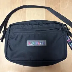 BEN DAVIS ブラックショルダーバッグ　PLAZAのサムネイル