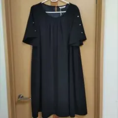 ノアンヌ　パール付半袖ワンピース(LL)濃紺　フォーマル　可愛い　ゆったり