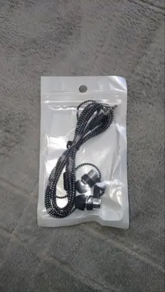 シルバーグレー インイヤー型イヤフォン