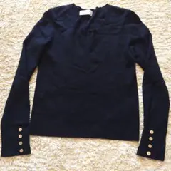 ブラックニットセーター ボタン付き レディース　Мサイズ